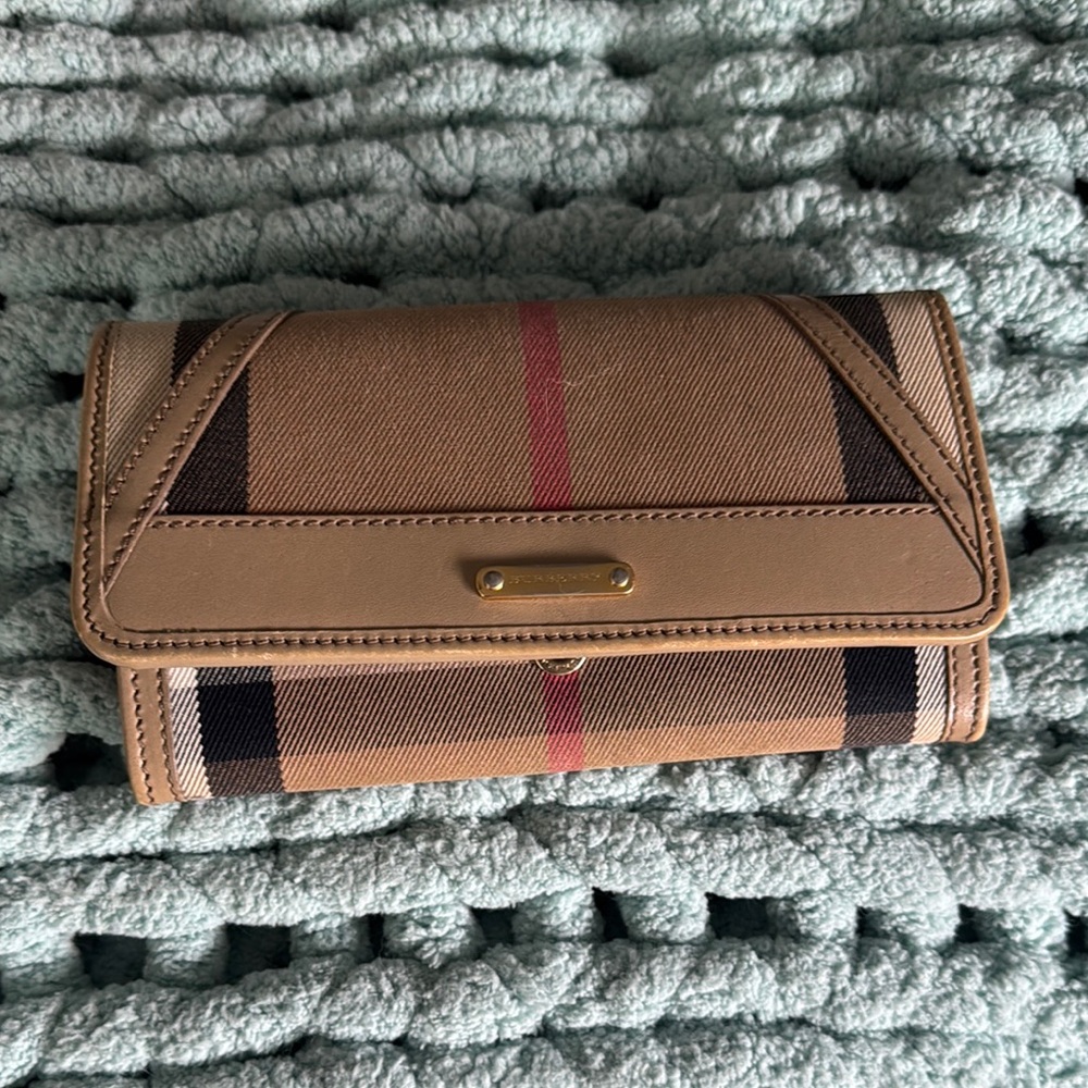 Burberry House Check Bridle Continental Wallet